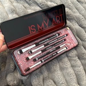 Makeup Brushes